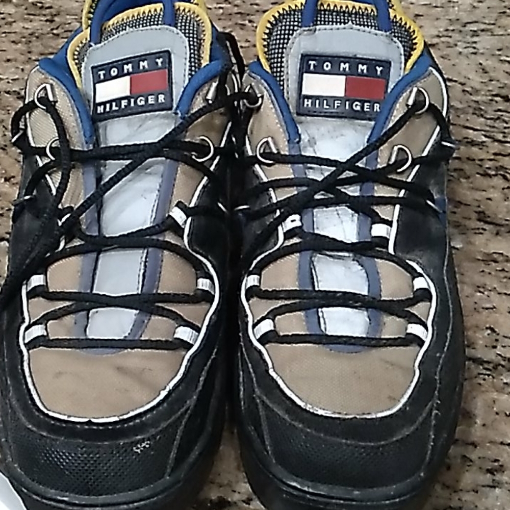 Tommy Hilfiger sneakers